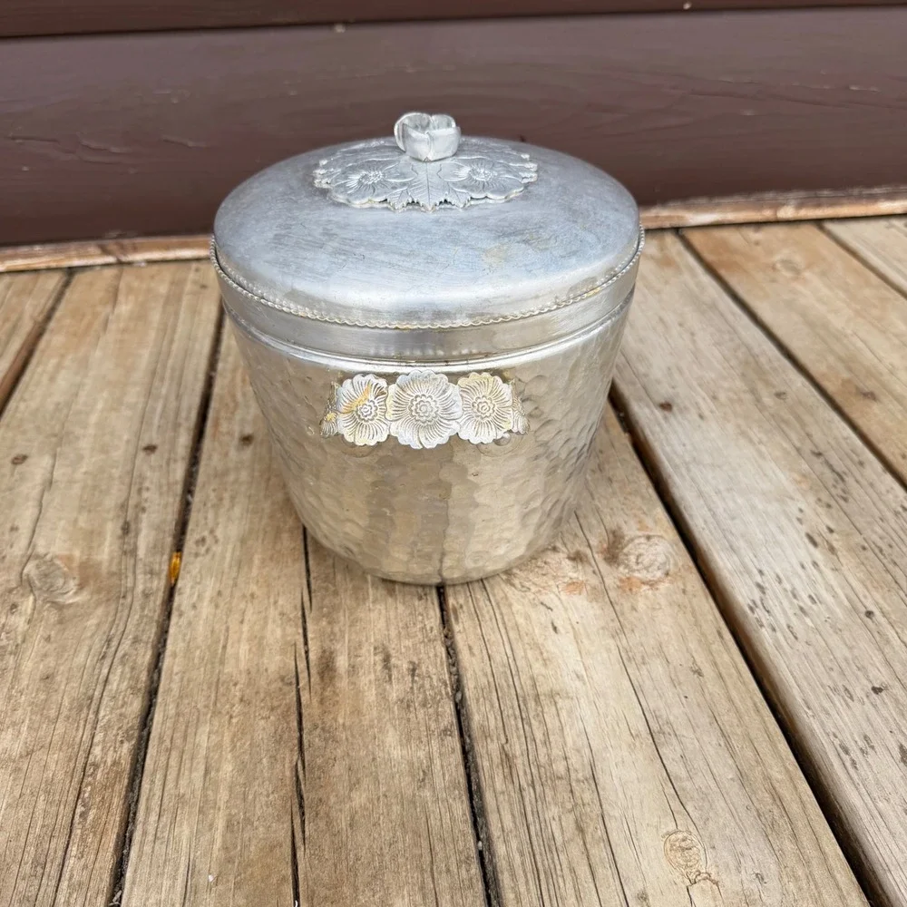 Continental Silver Co Hammered Aluminum Ice Bucket Wild Rose 1004 Silver Tone